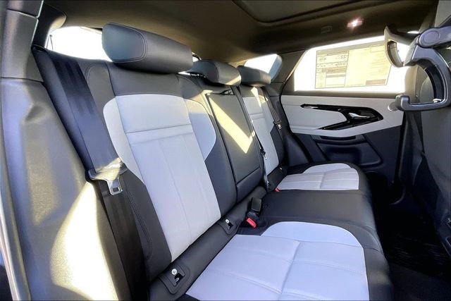 New 2026 Land Rover Range Rover Evoque Dynamic SE image 11