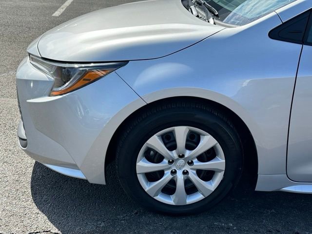 Used 2025 Toyota Corolla LE image 7