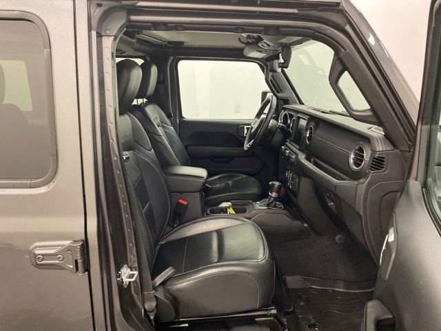 Used 2018 Jeep Wrangler Unlimited Sahara AWD/4WD image 27