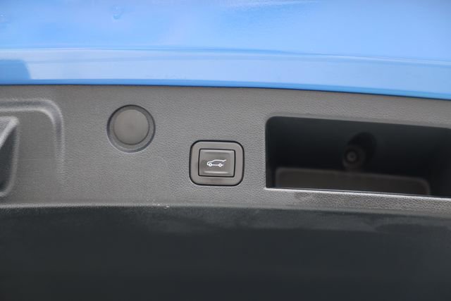 Used 2025 Chevrolet Equinox ACTIV w/ Convenience Package III image 9