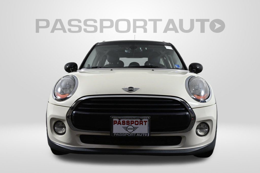 Used 2017 MINI Cooper 4-Door Hardtop FWD image 2