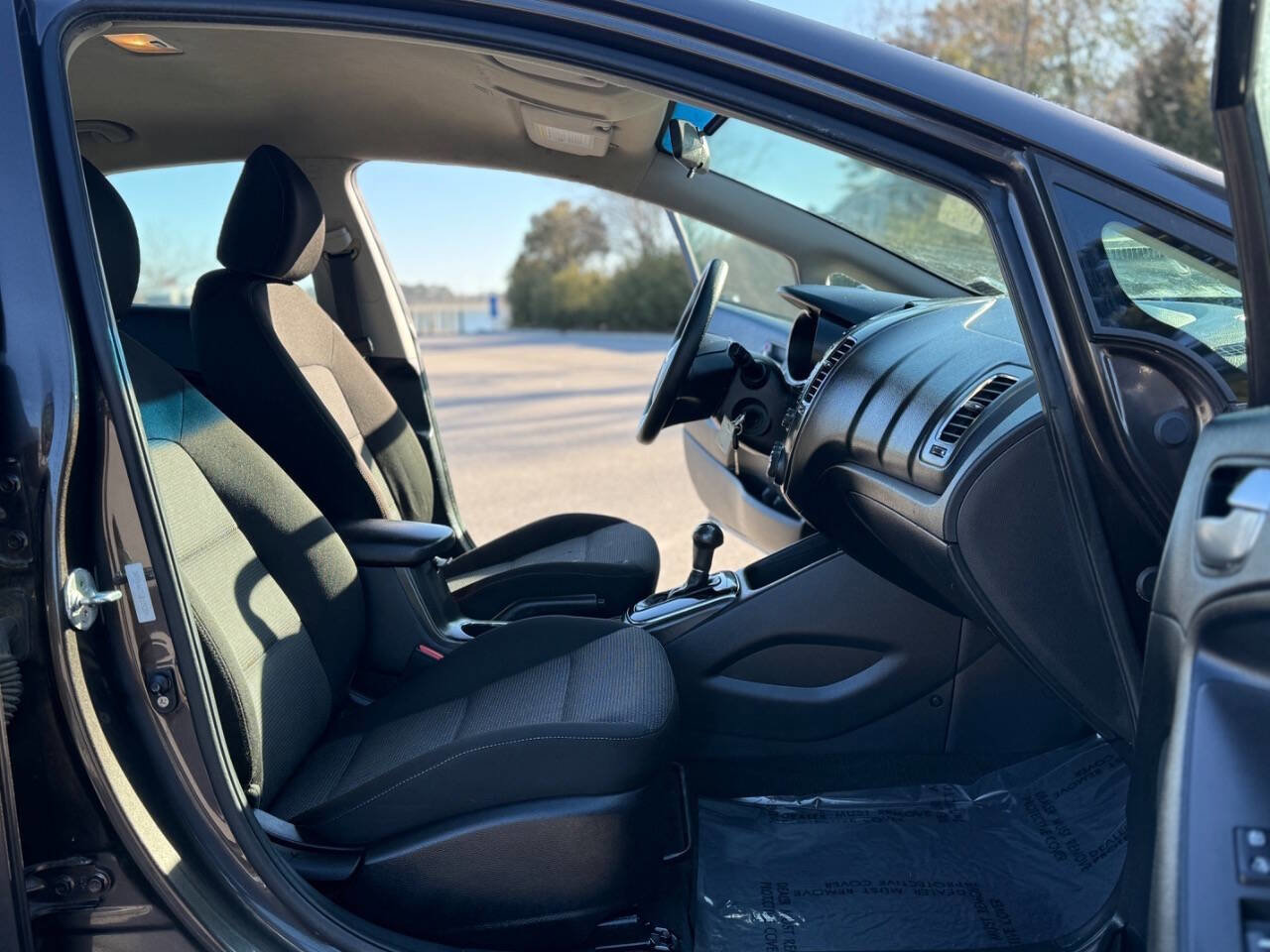 Used 2018 Kia Forte LX image 21