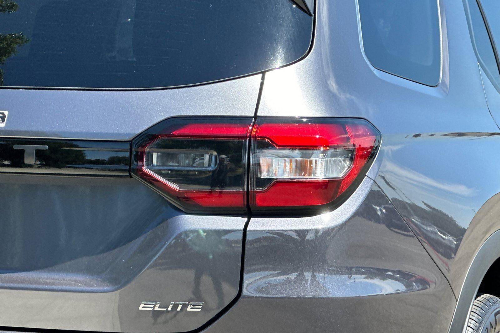 New 2025 Honda Pilot Elite image 30