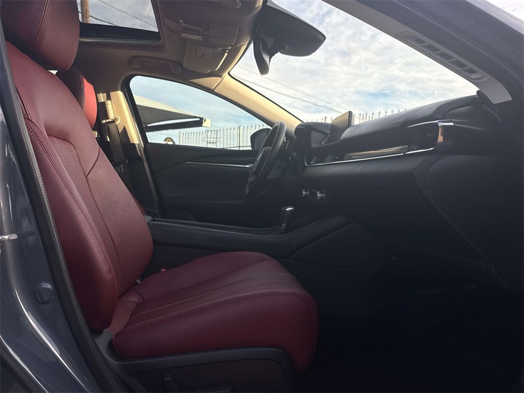 Used 2021 MAZDA MAZDA6 Carbon Edition image 13