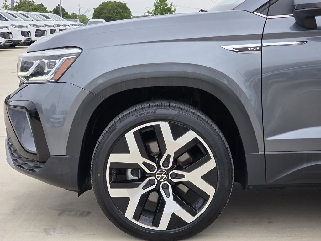 Used 2022 Volkswagen Taos SEL AWD/4WD image 5