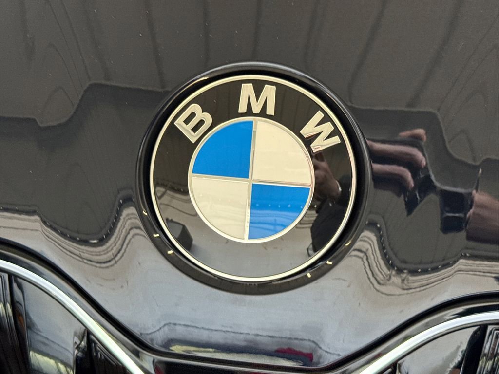 New 2026 BMW 740i w/ Premium Package image 18
