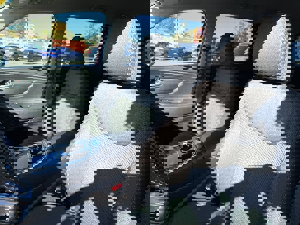 Used 2023 Hyundai Santa Fe SEL image 11