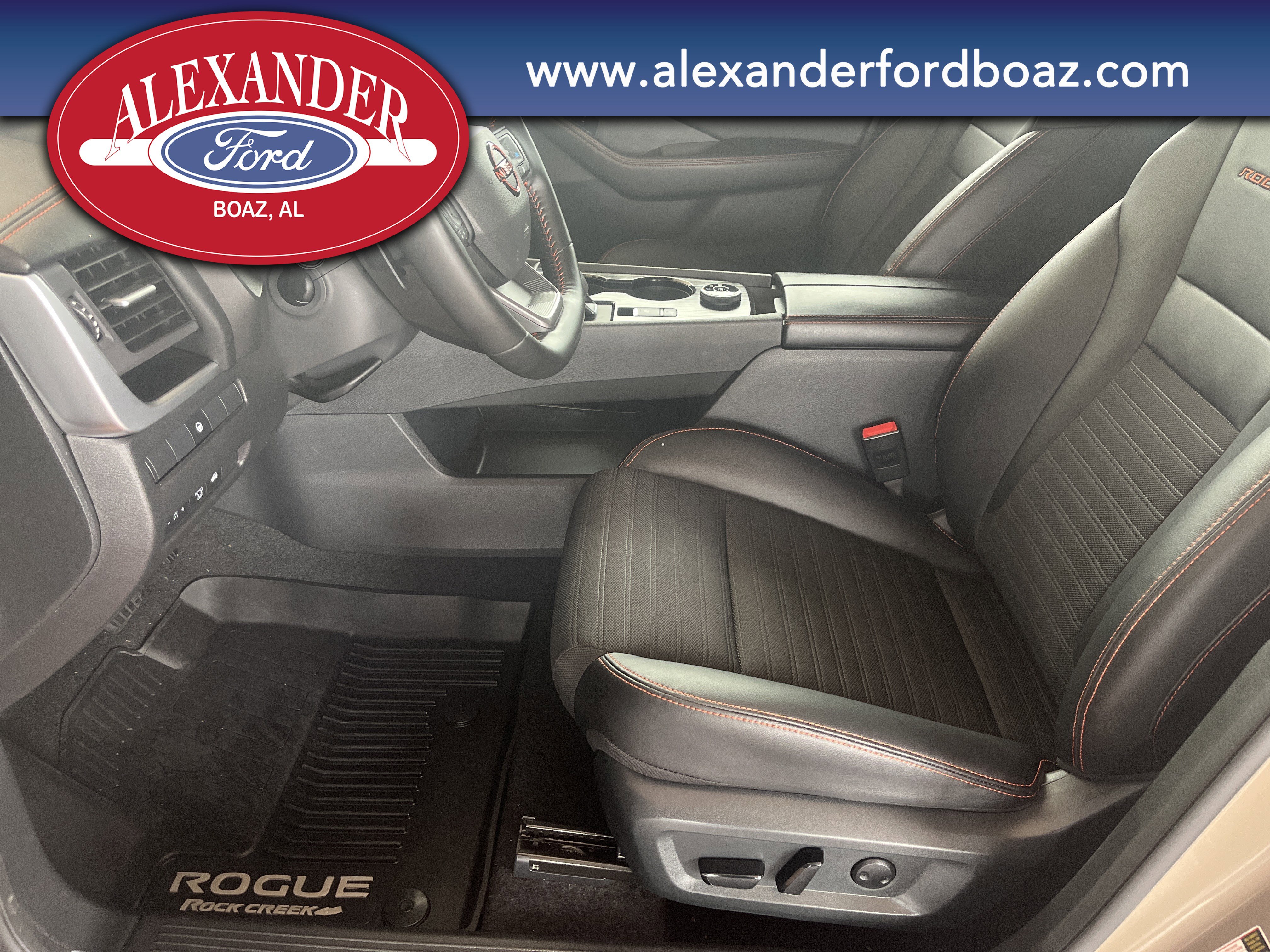 Used 2025 Nissan Rogue SV image 9