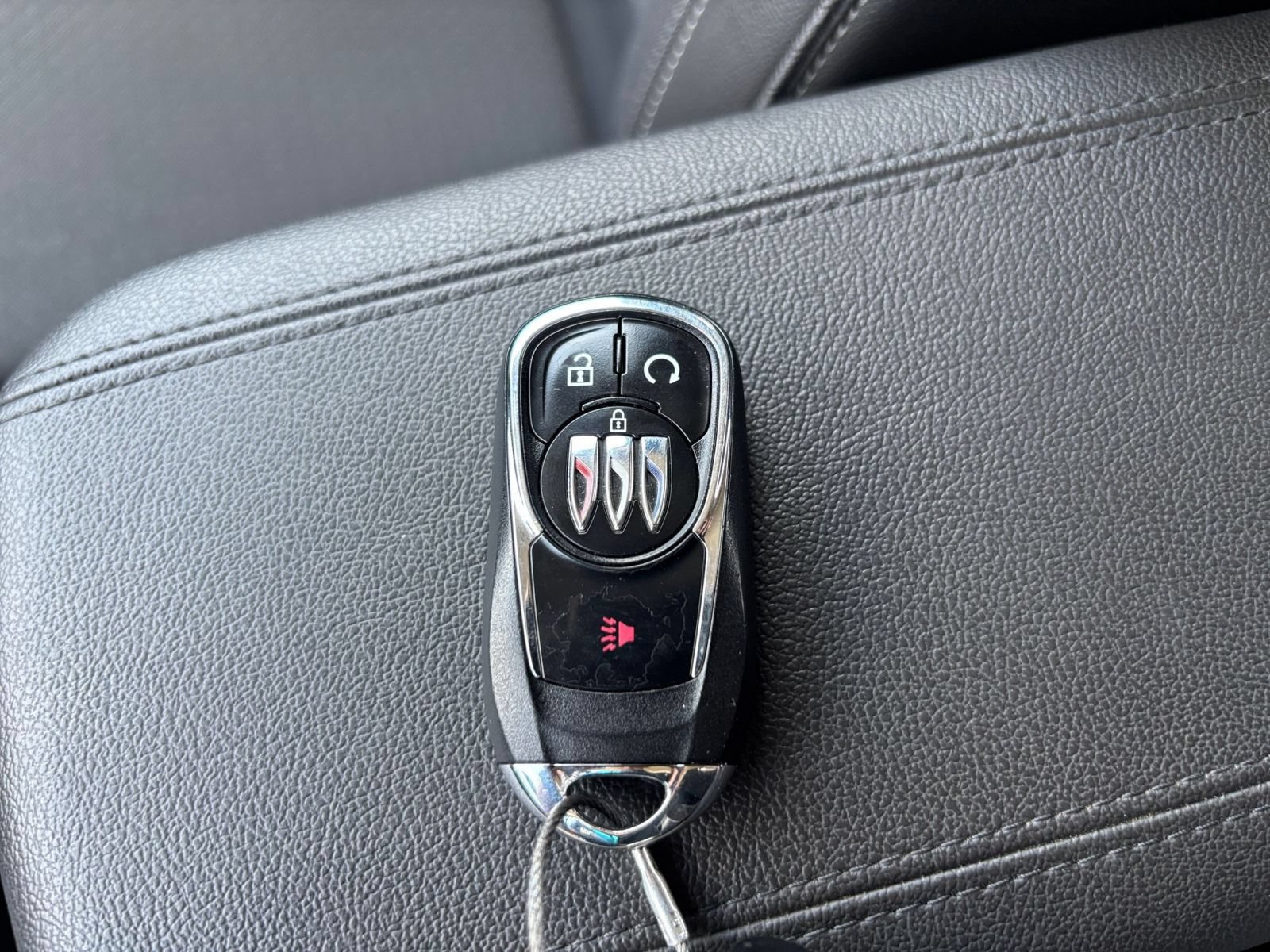 Used 2026 Buick Encore GX Preferred AWD/4WD image 21