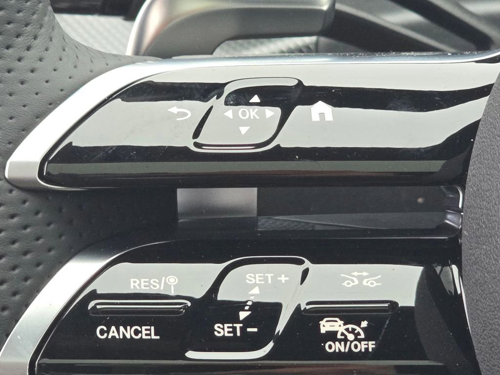 New 2026 Mercedes-Benz C 43 AMG 4MATIC Sedan image 36
