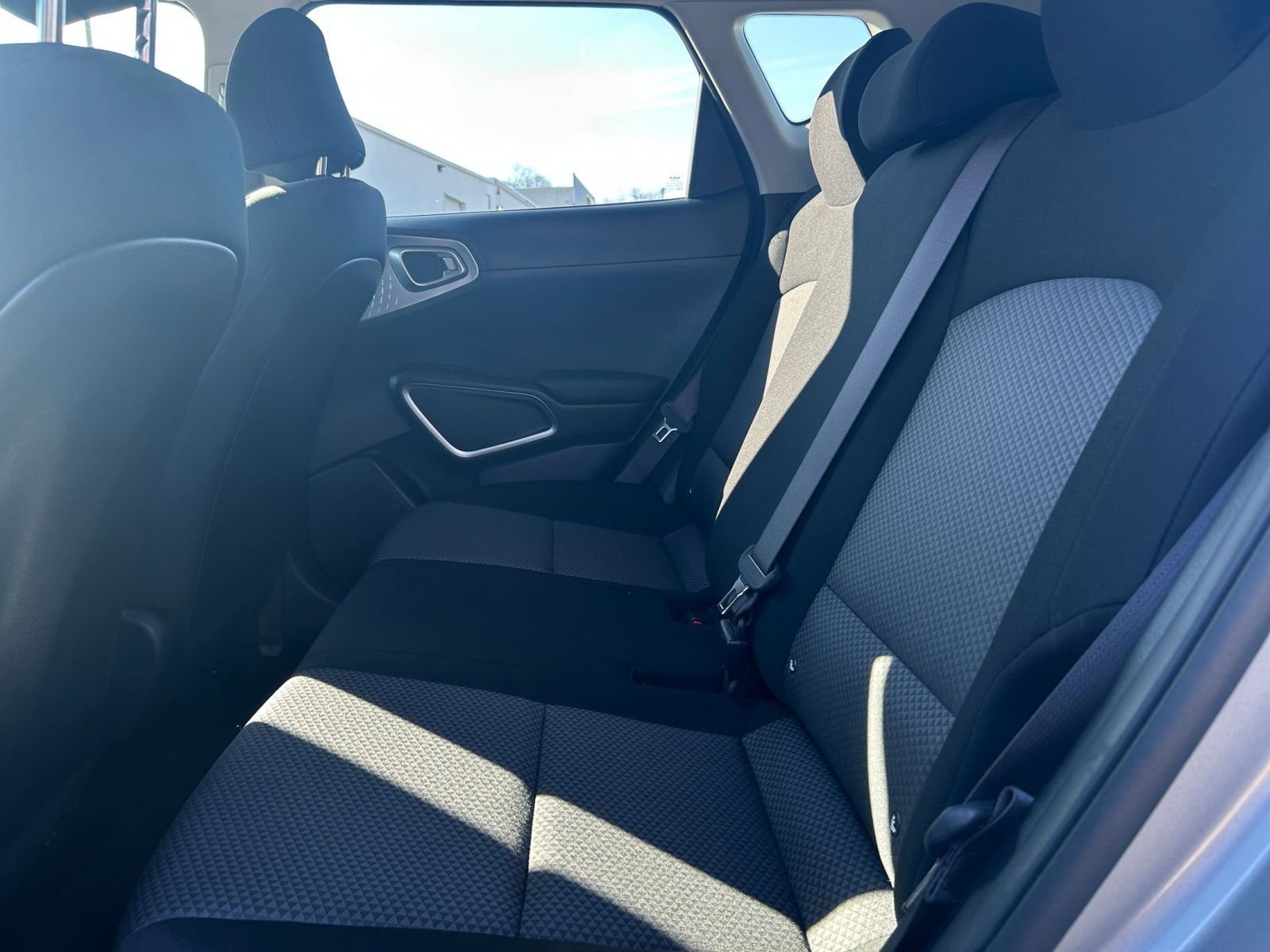 Used 2025 Kia Soul LX w/ LX Technology Package image 21