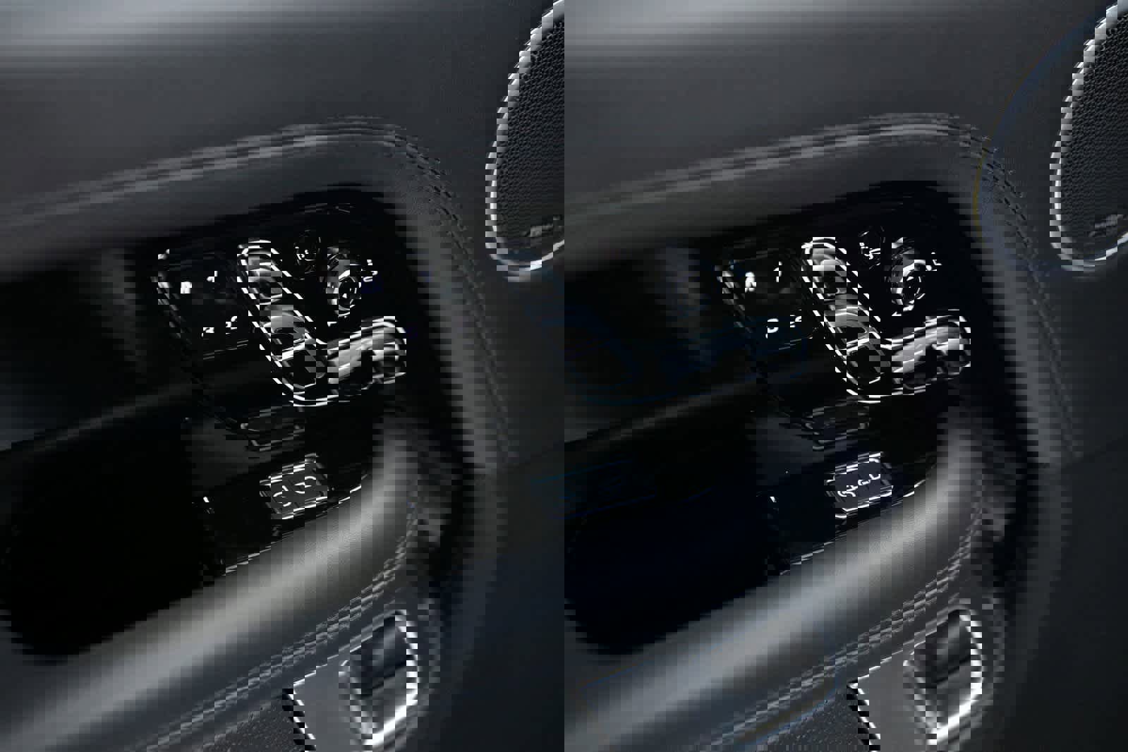 Used 2021 Land Rover Range Rover SV Autobiography Dynamic image 17