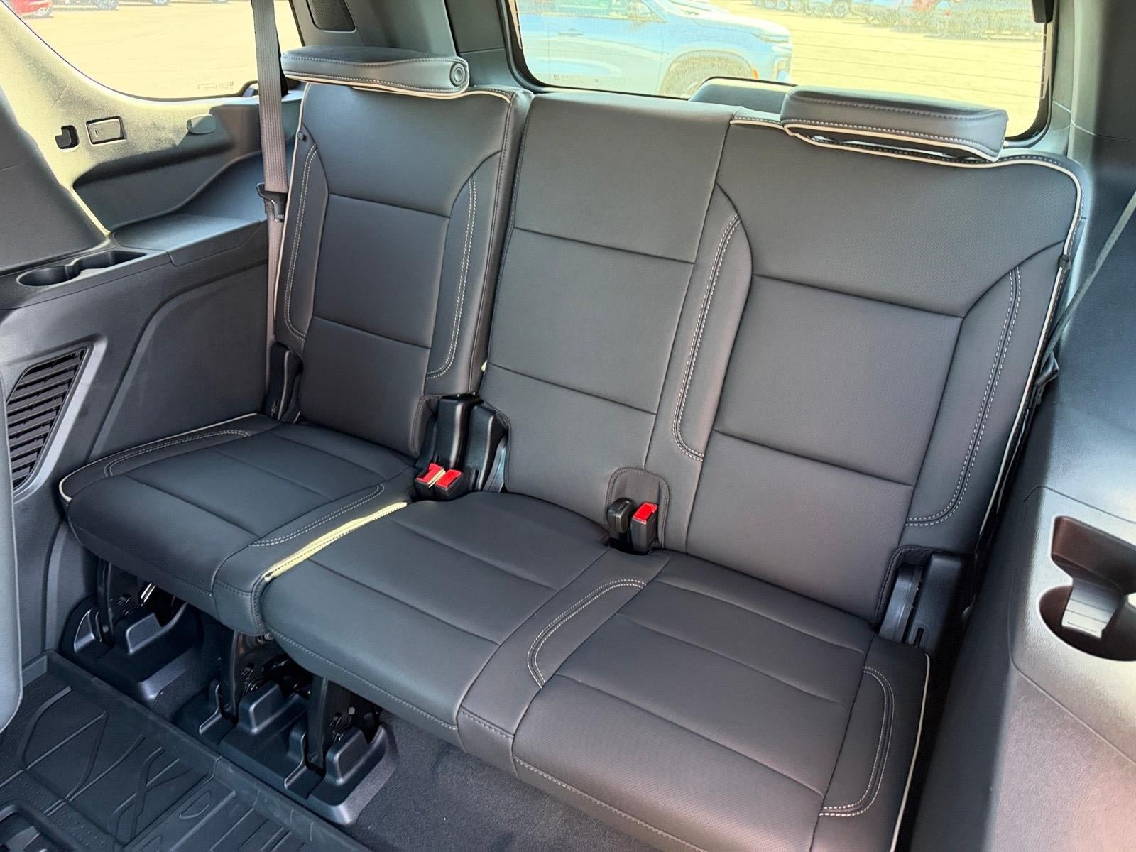 New 2027 Chevrolet Tahoe Premier w/ Sun And Tow Package AWD/4WD image 7