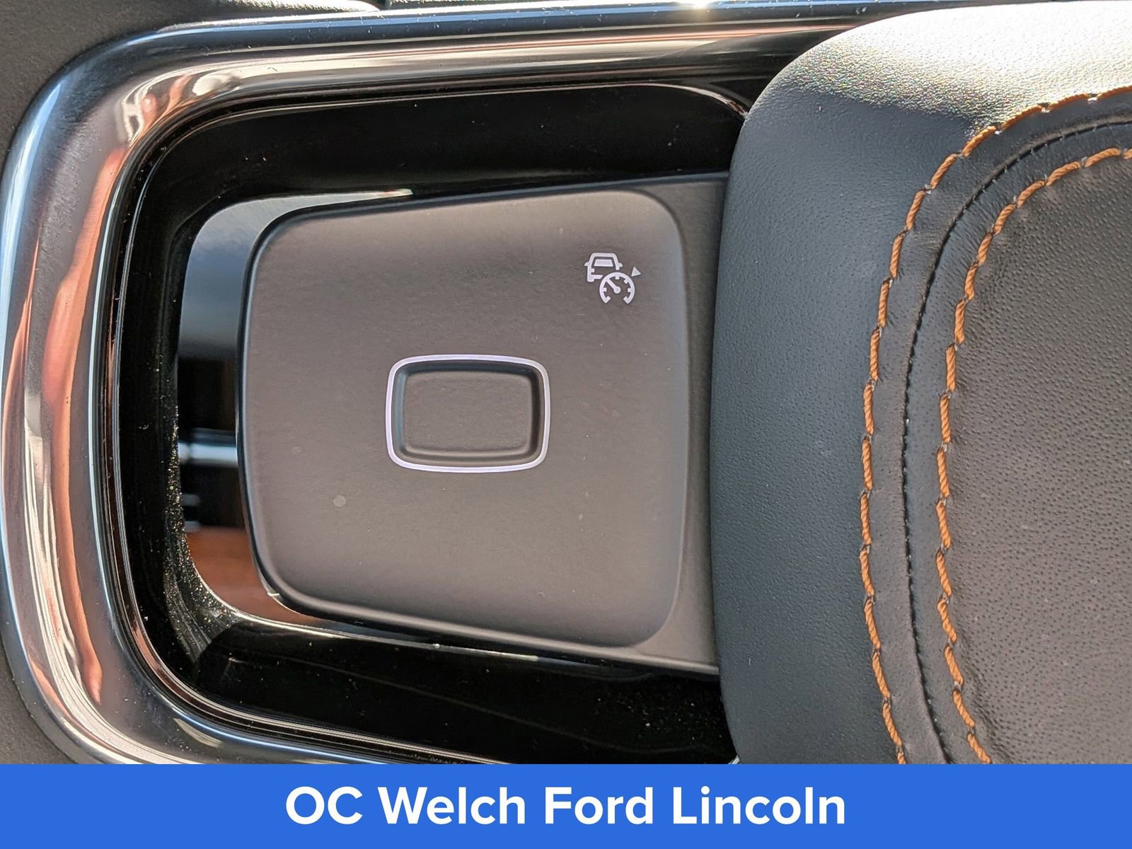 Certified 2025 Lincoln Navigator L Black Label AWD/4WD image 31