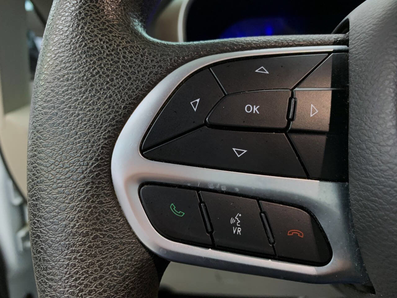 Used 2018 Chrysler Pacifica Touring Plus image 18