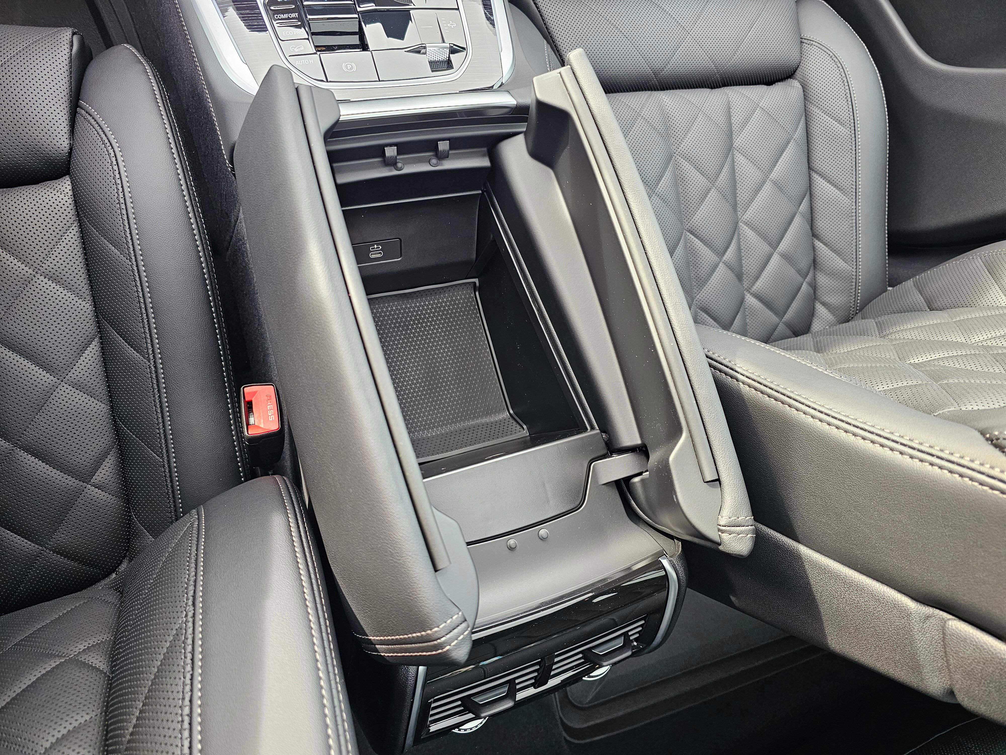 New 2026 BMW X5 xDrive40i w/ M Sport Package image 25