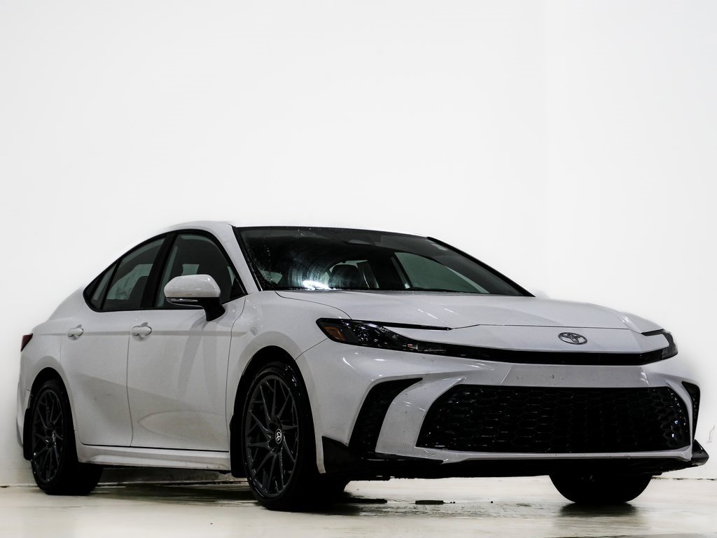 Used 2025 Toyota Camry SE
