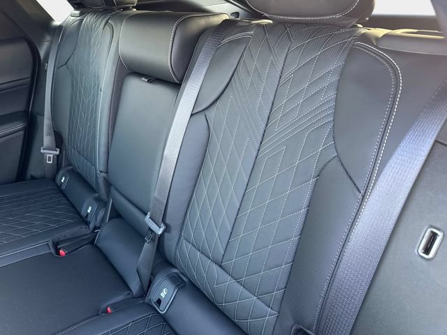 New 2026 Cadillac Lyriq V w/ LPO, Onyx Lite Package AWD/4WD image 12