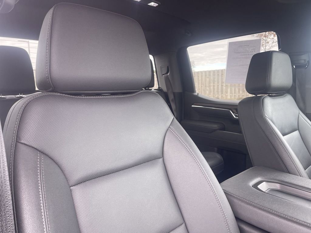 Used 2025 GMC Sierra 1500 SLT image 41