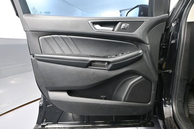 Used 2017 Ford Edge Sport w/ Equipment Group 401A AWD/4WD image 18