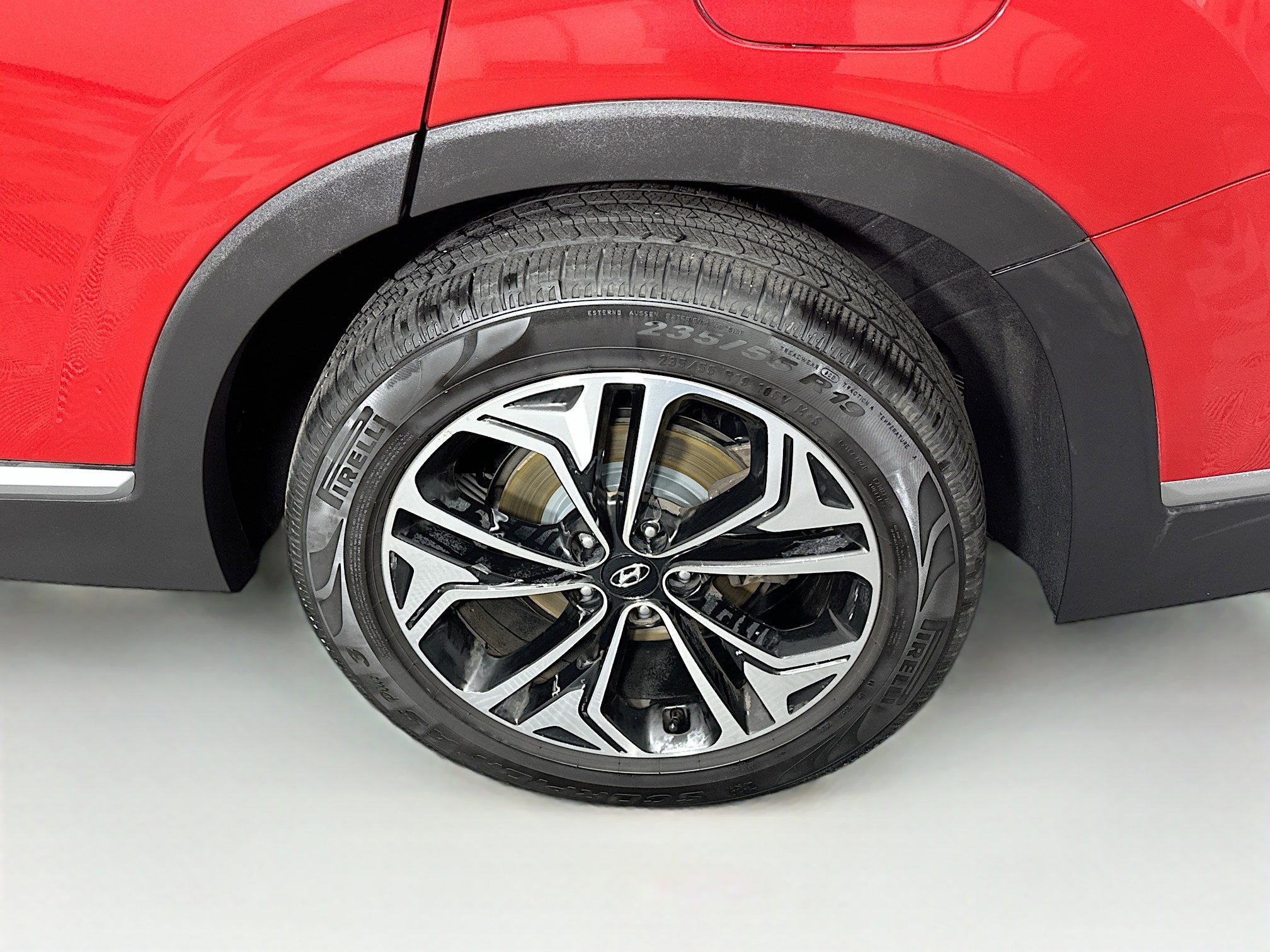 Used 2019 Hyundai Santa Fe Limited image 11