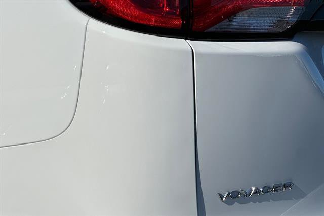 New 2026 Chrysler Voyager LX image 6