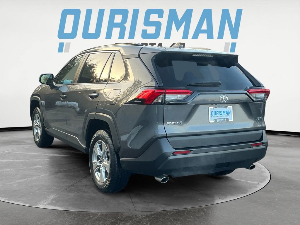 Used 2024 Toyota RAV4 XLE image 5