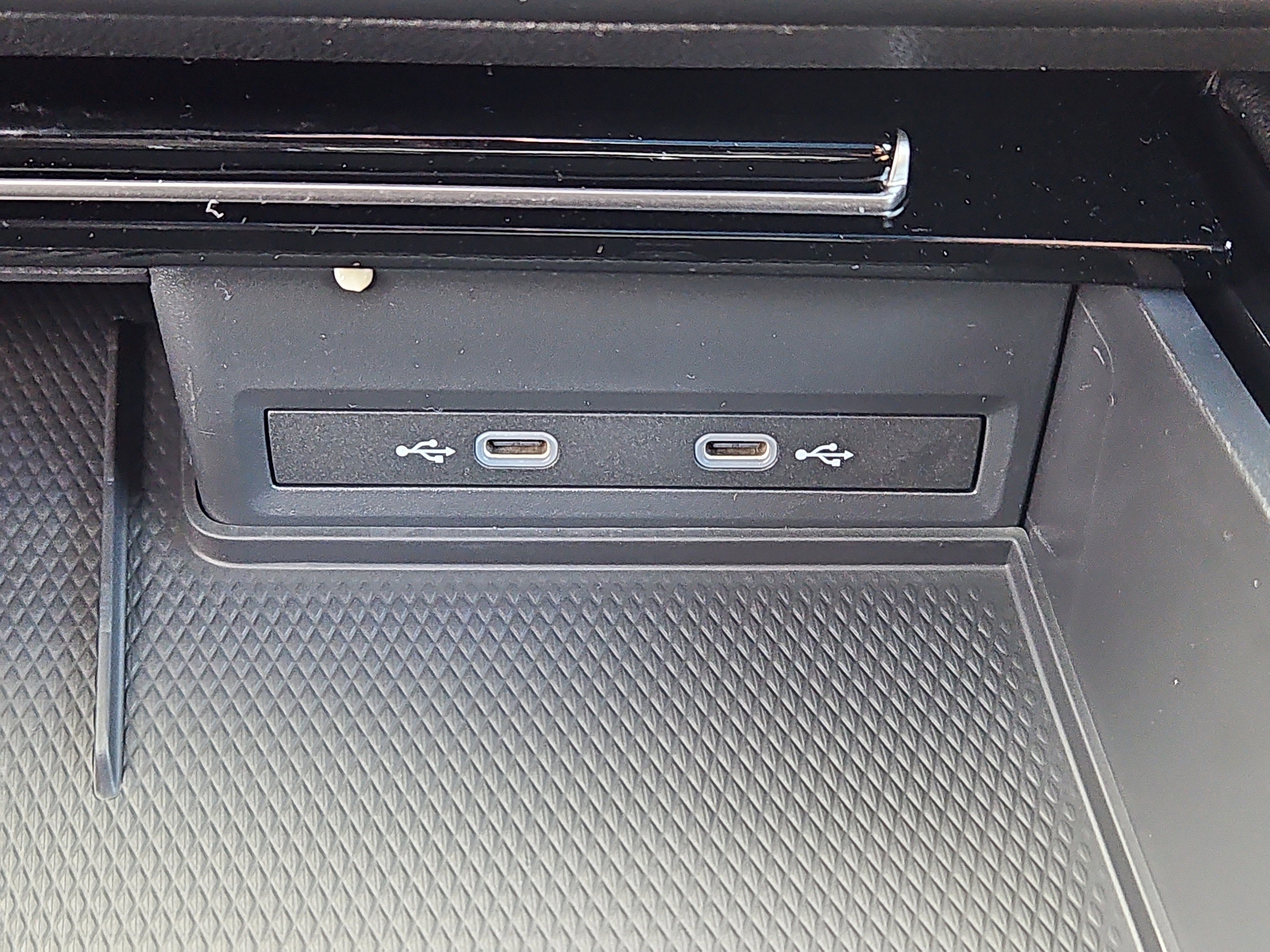 New 2026 Volkswagen Atlas Cross Sport SEL Premium R-Line image 14