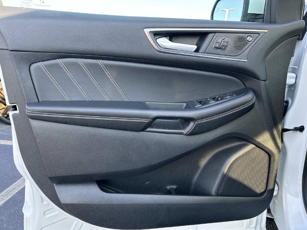 Used 2022 Ford Edge ST w/ Equipment Group 401A AWD/4WD image 21