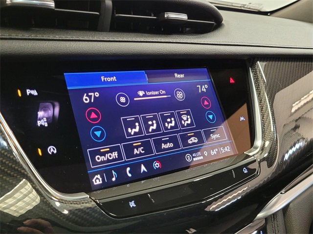 New 2025 Cadillac XT6 Sport w/ Technology Package image 17