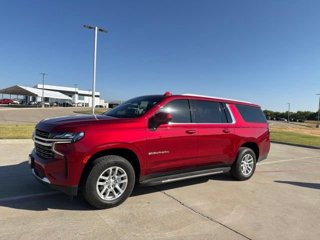 Used 2021 Chevrolet Suburban LT RWD image 10