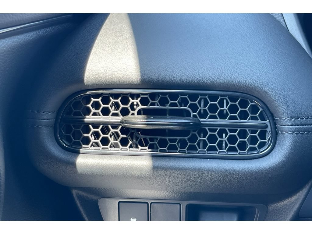 Certified 2027 Honda HR-V LX image 28