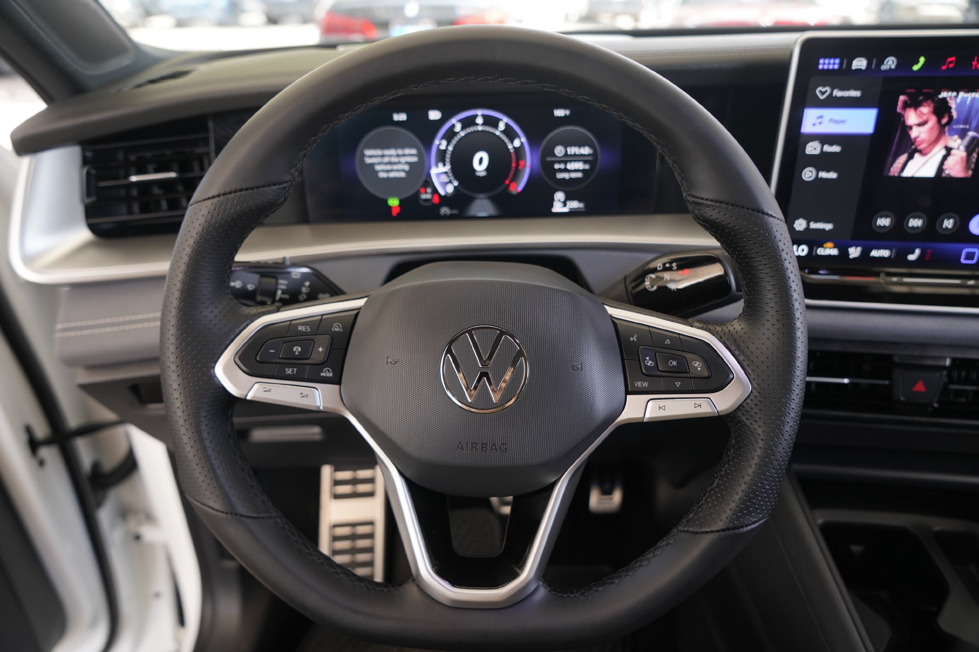 Certified 2026 Volkswagen Tiguan SE R-Line FWD image 12