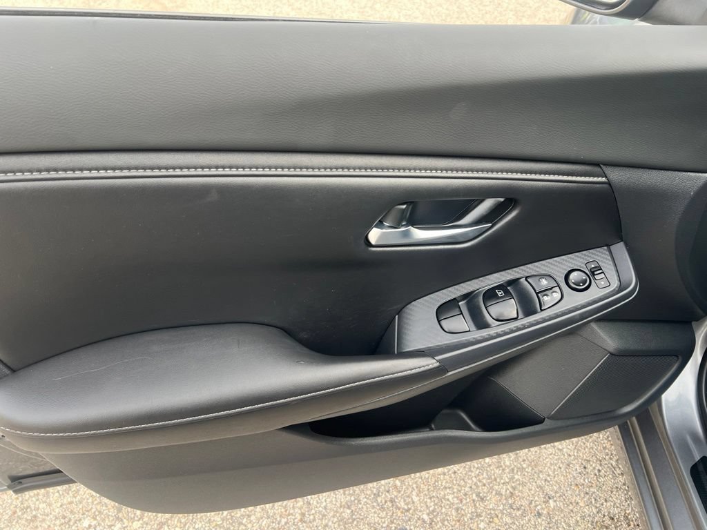 Certified 2022 Nissan Sentra SV FWD image 7