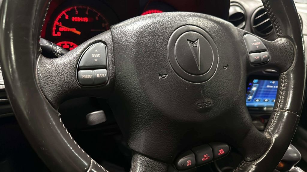 Used 2004 Pontiac Grand Am GT FWD image 23