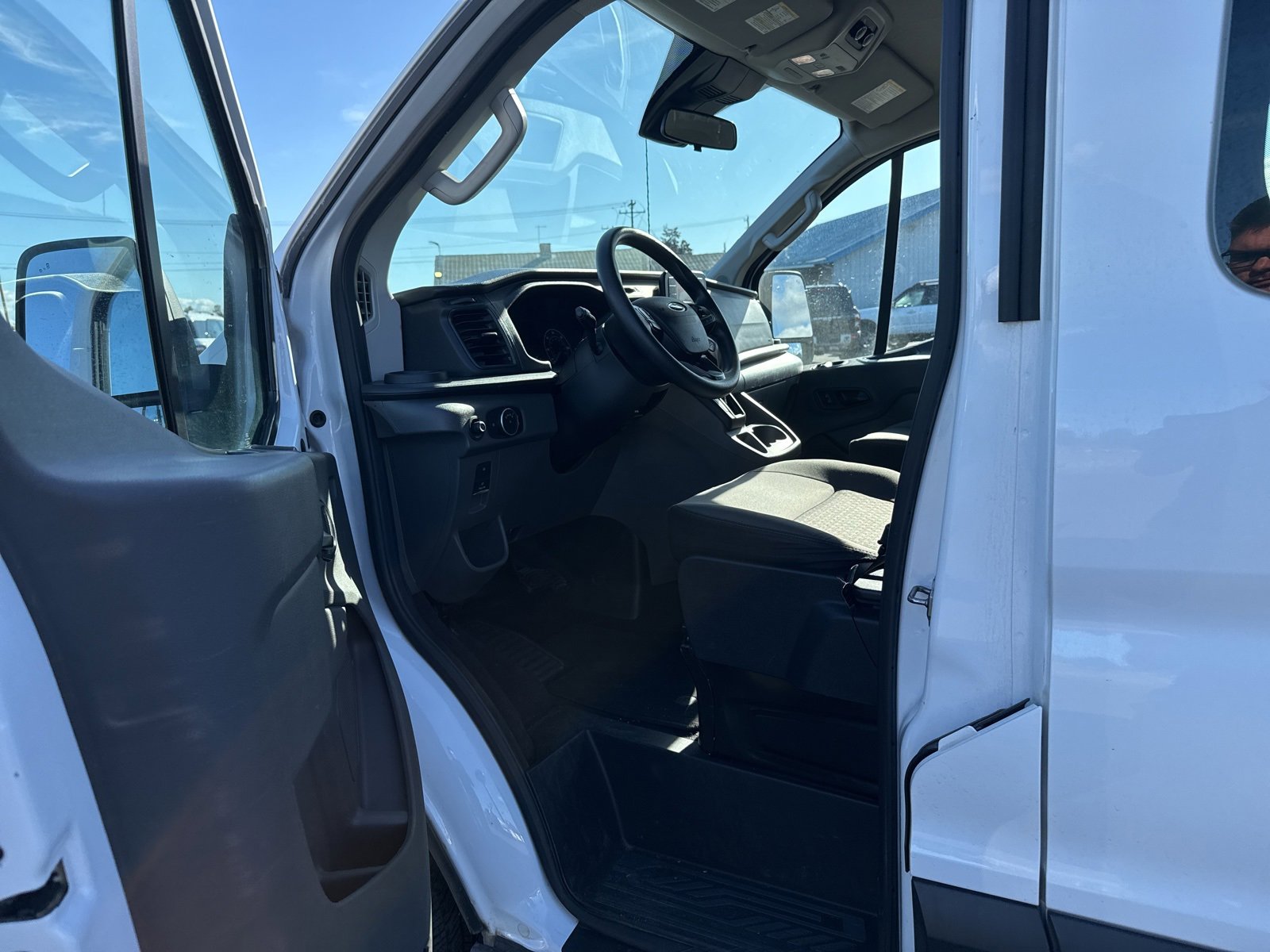Used 2021 Ford Transit 350 XLT image 10