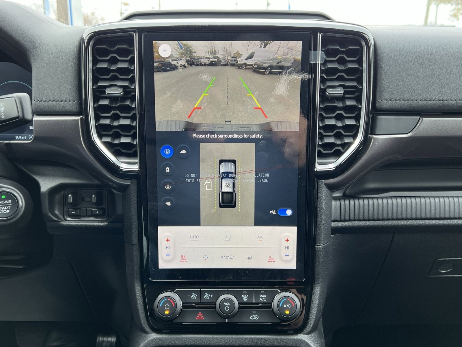 New 2025 Ford Ranger Lariat w/ FX4 Off-Road Package image 19