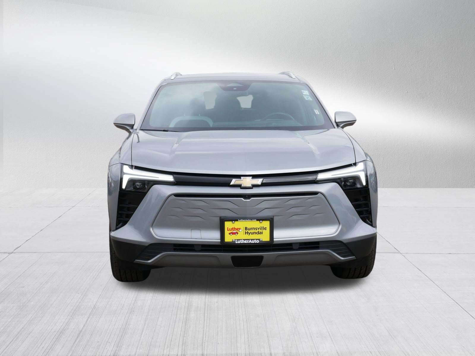 Used 2024 Chevrolet Blazer EV LT AWD/4WD image 2