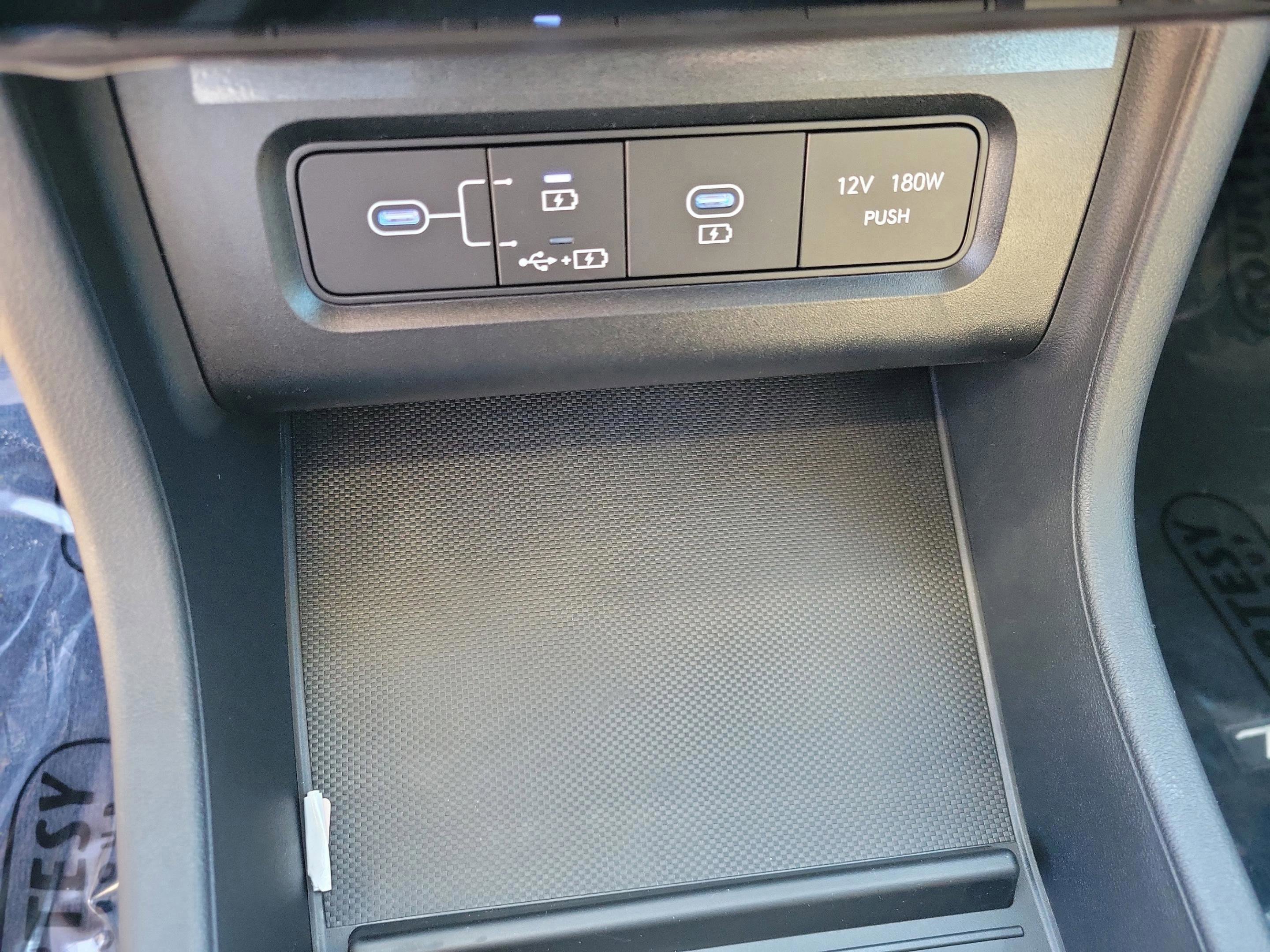 New 2026 Hyundai Tucson Blue SE image 18