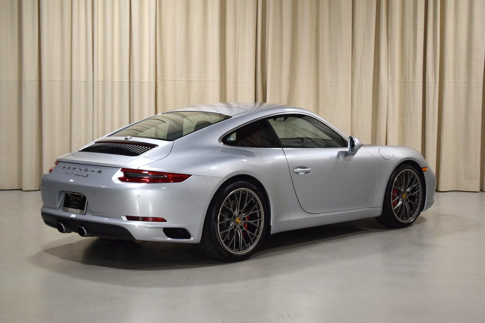 Used 2017 Porsche 911 Carrera S RWD image 10