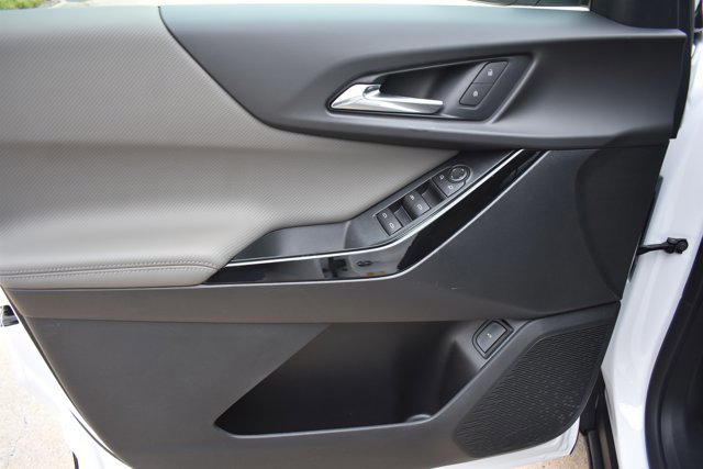 New 2026 Chevrolet Equinox LT w/ Convenience Package II image 12