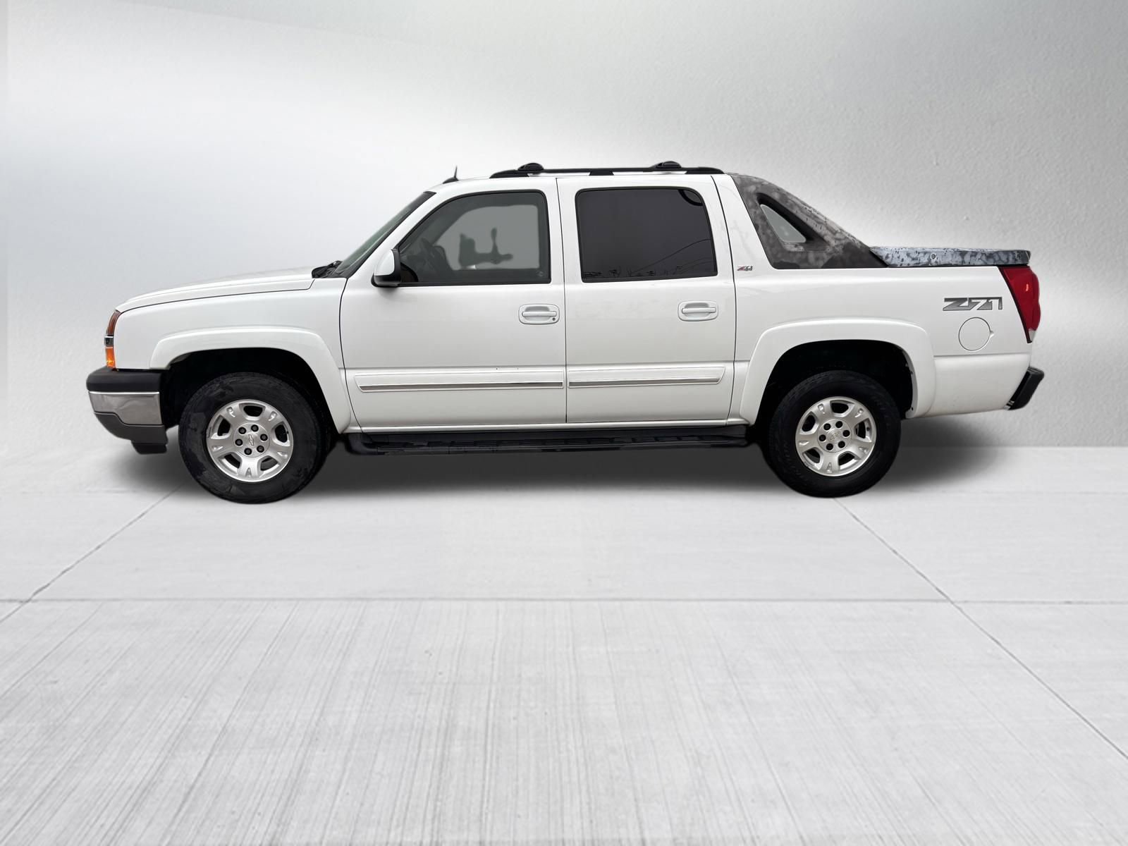 Used 2005 Chevrolet Avalanche Z71 w/ Preferred Equipment Group image 4