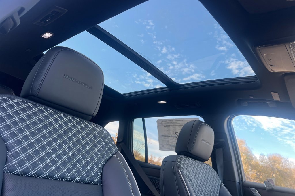 New 2026 GMC Acadia Denali image 15
