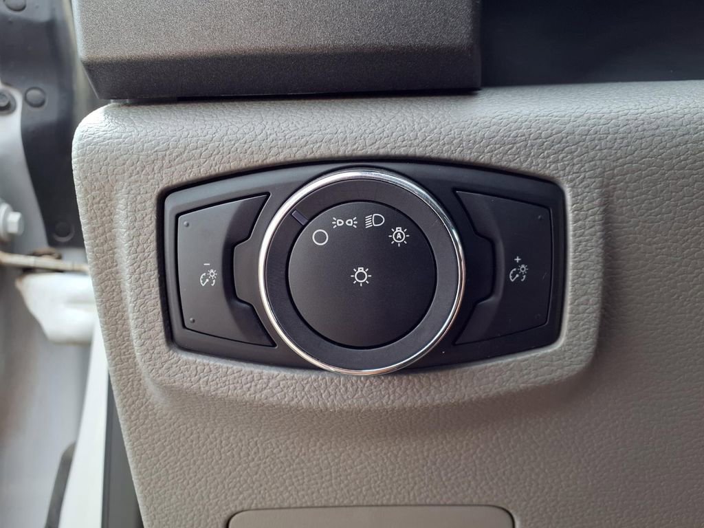 Used 2018 Ford F450 XL w/ Power Equipment Group image 23