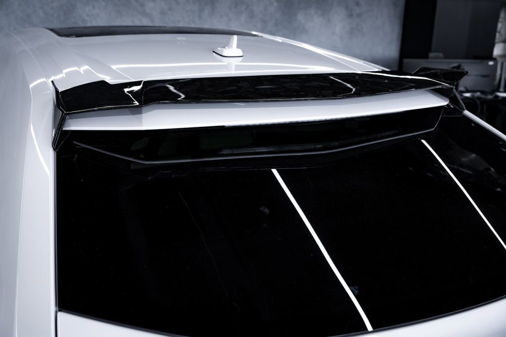Used 2026 Lamborghini Urus SE AWD/4WD image 21