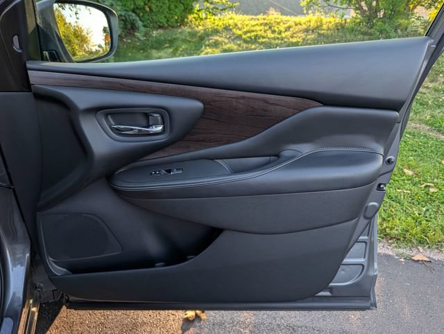 Used 2019 Nissan Murano Platinum w/ Cargo Package AWD/4WD image 37