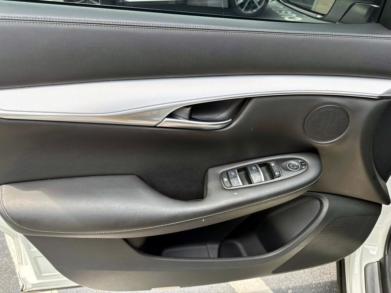 Used 2021 INFINITI QX50 Luxe w/ Accent Package image 7