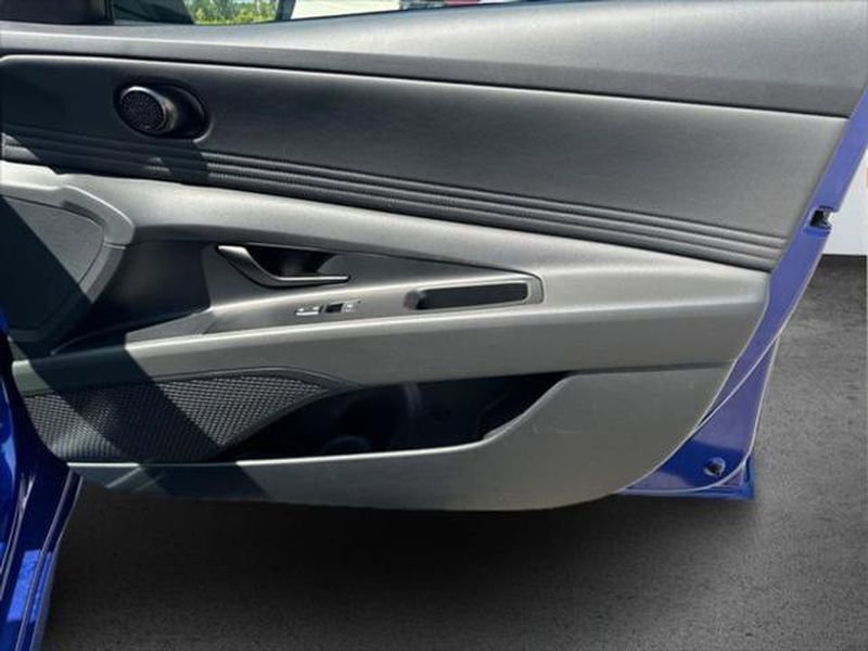 New 2025 Hyundai Elantra SEL image 20