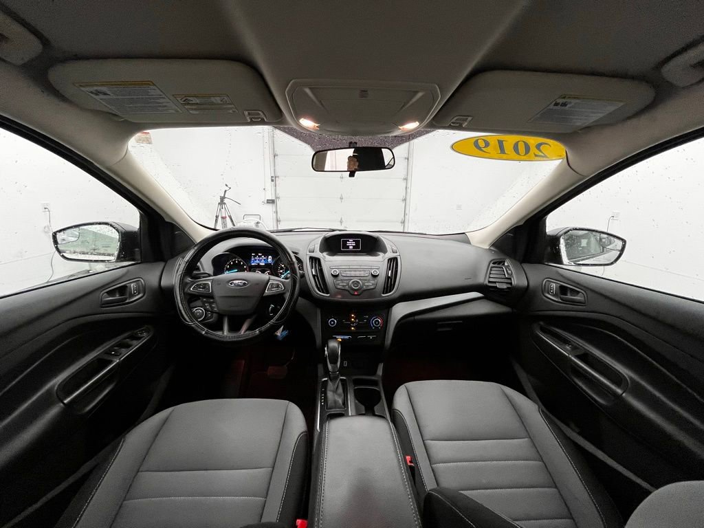 Used 2019 Ford Escape S image 2