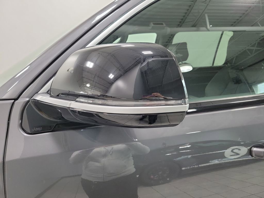 New 2026 Jeep Grand Wagoneer 4WD image 15